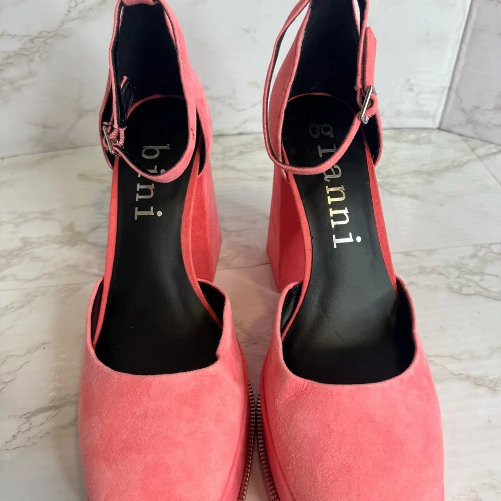 Gianni Bini OTTEN Suede Ankle Strap Platform Pumps Size 9.5 M barbiecore cute